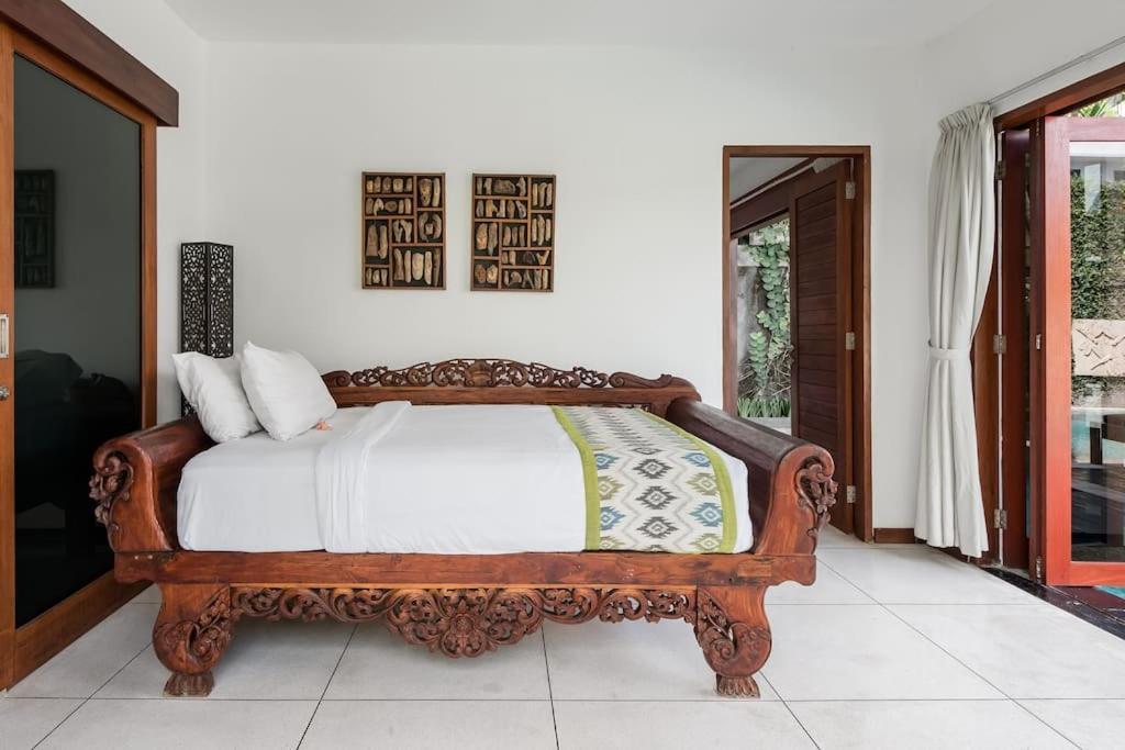 Villa Annecy Seminyak Exterior foto