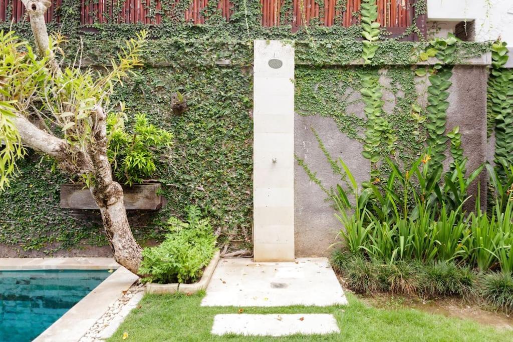 Villa Annecy Seminyak Exterior foto